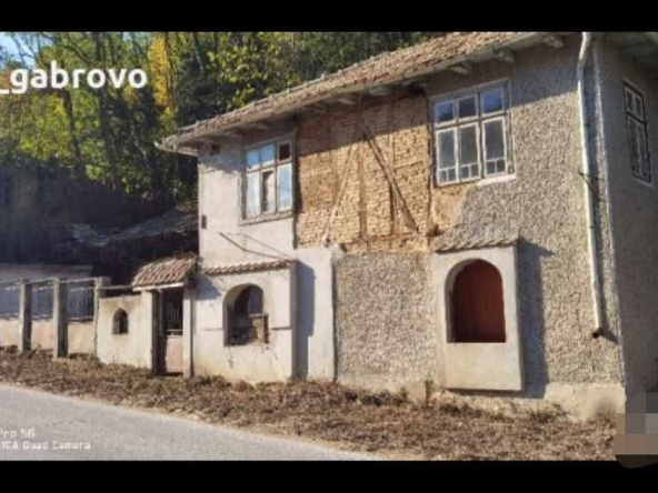 Къща в с. Борики, Област Габрово - 50 кв.м за 541 €/кв.м - Снимка #1