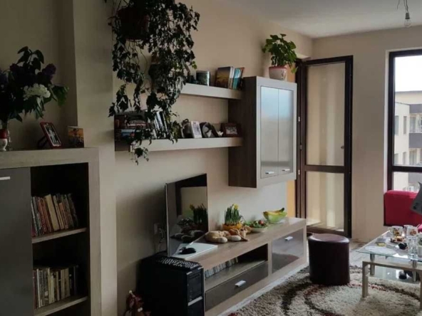 Тристаен апартамент в Пловдив, Южен - 88 кв.м за 811 €/кв.м - Снимка #1