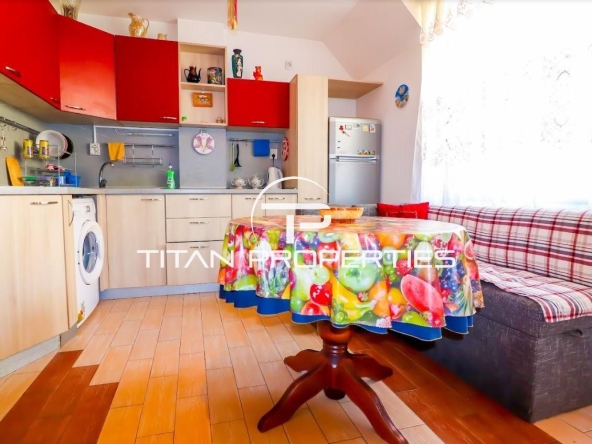 Дава се под наем Двустаен апартамент в Варна, Център - 50 кв.м за 548.25 € - Снимка #1