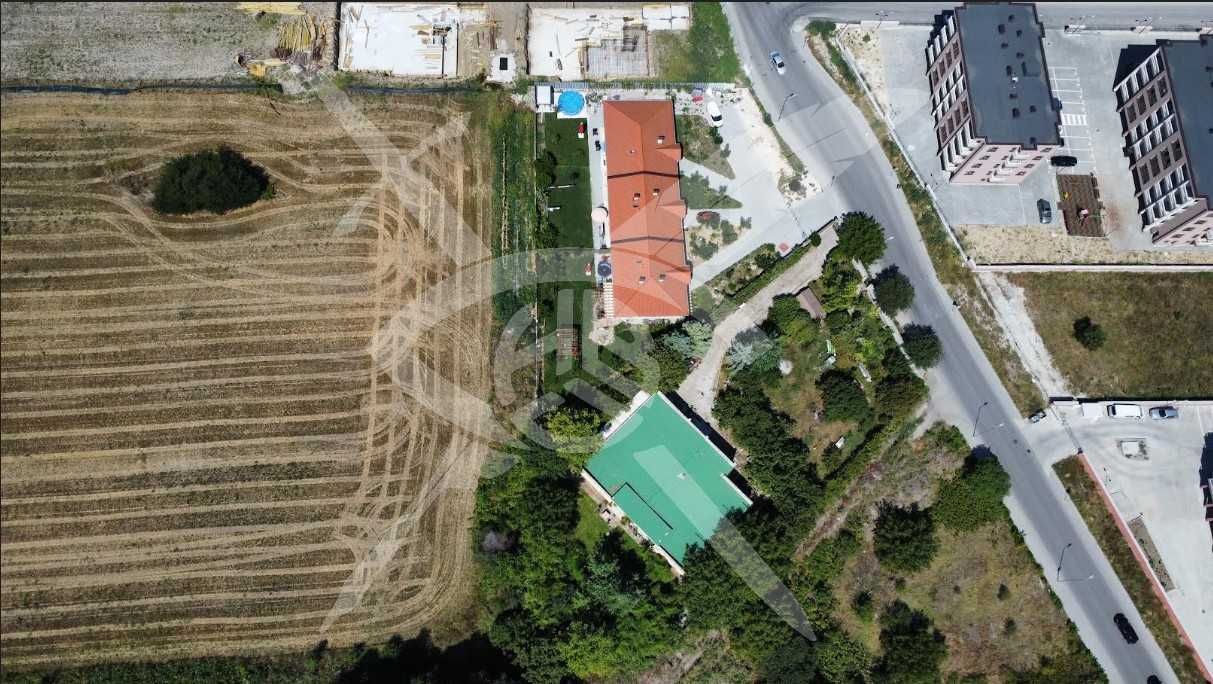 Парцел в Пловдив, Остромила - 2188 кв.м за 169 €/кв.м - Снимка #1