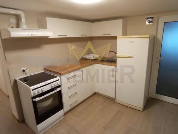 Дава се под наем Къща в Варна, Колхозен пазар - 60 кв.м за 459 € - Снимка #1