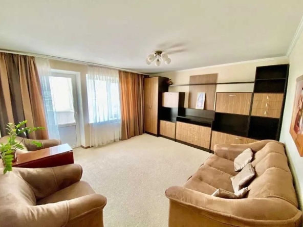 Дава се под наем Двустаен апартамент в София, Зона Б-18 - 56 кв.м за 459 € - Снимка #1