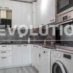 Дава се под наем Двустаен апартамент в Пловдив, Център - 80 кв.м за 509.49 € - Снимка #1