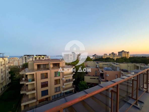 Четиристаен апартамент в Свети Влас - 295 кв.м за 950 €/кв.м - Снимка #1