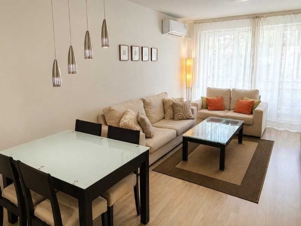 Дава се под наем Двустаен апартамент в София, Бъкстон - 60 кв.м за 667.08 € - Снимка #1