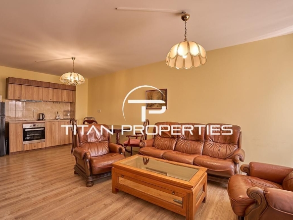 Дава се под наем Двустаен апартамент в Пловдив, Център - 72 кв.м за 390 € - Снимка #1