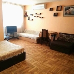 Дава се под наем Двустаен апартамент в Бургас, Център - 70 кв.м за 357 € - Снимка #1