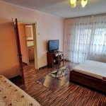 Дава се под наем Тристаен апартамент в Бургас, Славейков - 90 кв.м за 433.5 € - Снимка #1