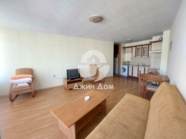 Тристаен апартамент в к.к. Елените - 107 кв.м за 701 €/кв.м - Снимка #1