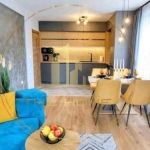 Дава се под наем Двустаен апартамент в Варна, Бриз - 70 кв.м за 600 € - Снимка #1