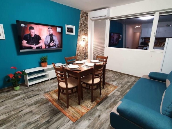 Дава се под наем Двустаен апартамент в Пловдив, Център - 55 кв.м за 400 € - Снимка #1