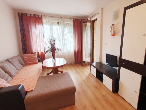 Дава се под наем Двустаен апартамент в Черноморец - 50 кв.м за 306 € - Снимка #1