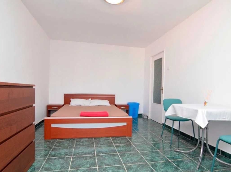 Дава се под наем Едностаен апартамент в Пловдив, Съдийски - 30 кв.м за 228.99 € - Снимка #1