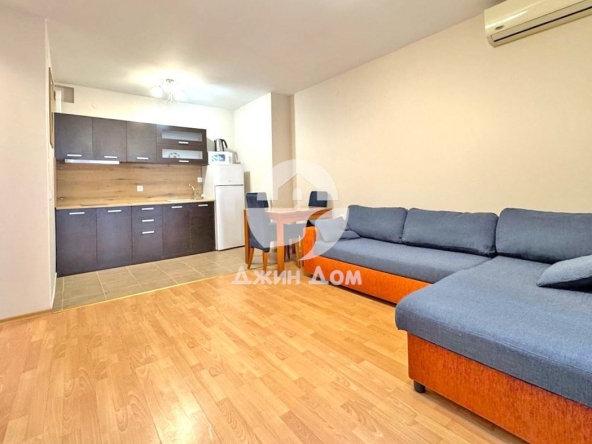 Двустаен апартамент в к.к. Слънчев бряг - 65 кв.м за 1076 €/кв.м - Снимка #1
