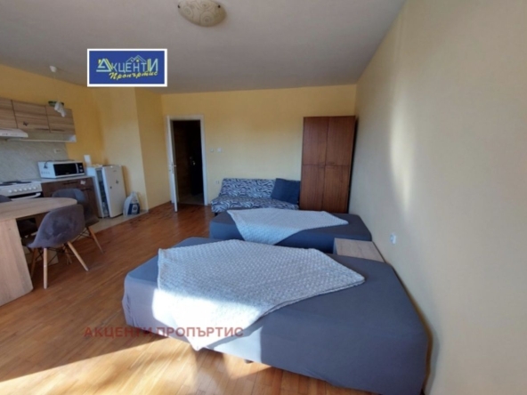 Едностаен апартамент в Велико Търново, Център - 45 кв.м за 1587 €/кв.м - Снимка #1