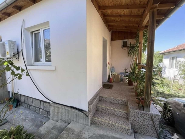 Къща в София, Център - 59 кв.м за 1033 €/кв.м - Снимка #1