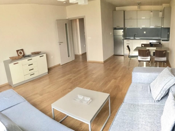 Дава се под наем Двустаен апартамент в София, Обеля 2 - 74 кв.м за 590 € - Снимка #1