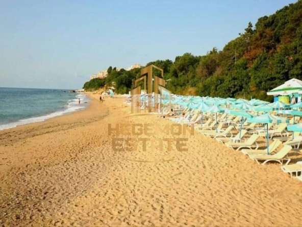 Двустаен апартамент в к.к. Златни пясъци - 59 кв.м за 1530 €/кв.м - Снимка #1