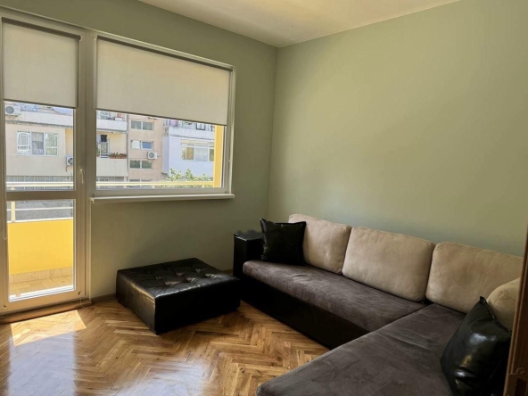 Дава се под наем Тристаен апартамент в Варна, Левски - 65 кв.м за 400 € - Снимка #1