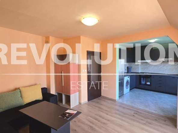 Дава се под наем Четиристаен апартамент в Варна, Бриз - 130 кв.м за 687.99 € - Снимка #1