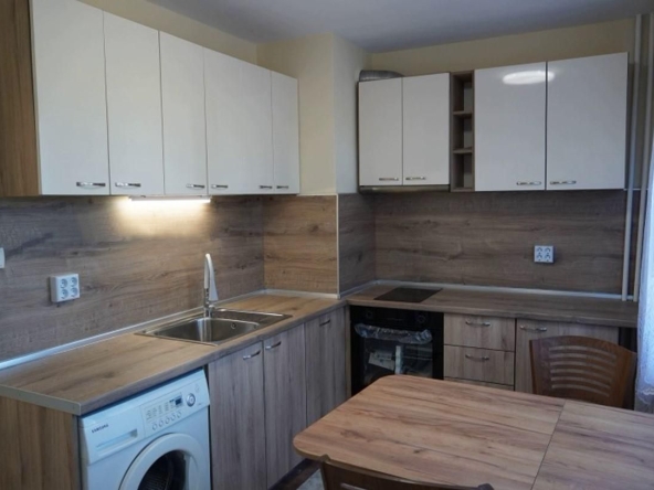 Дава се под наем Двустаен апартамент в София, Слатина - 70 кв.м за 611.49 € - Снимка #1