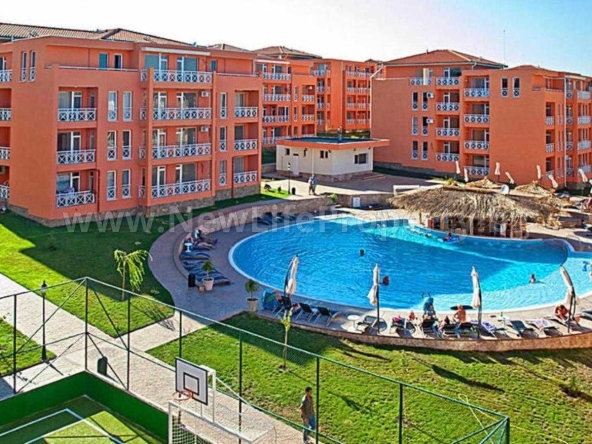 Двустаен апартамент в к.к. Слънчев бряг - 47 кв.м за 1149 €/кв.м - Снимка #1