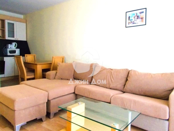 Двустаен апартамент в к.к. Елените - 74 кв.м за 1460 €/кв.м - Снимка #1