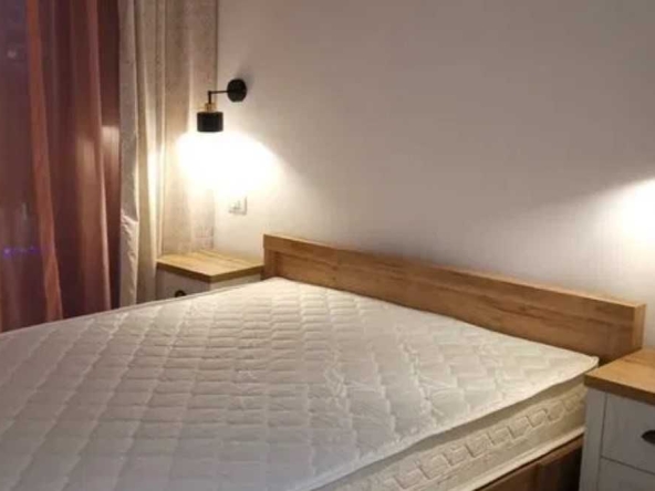 Дава се под наем Двустаен апартамент в Бургас, Акациите - 50 кв.м за 204 € - Снимка #1