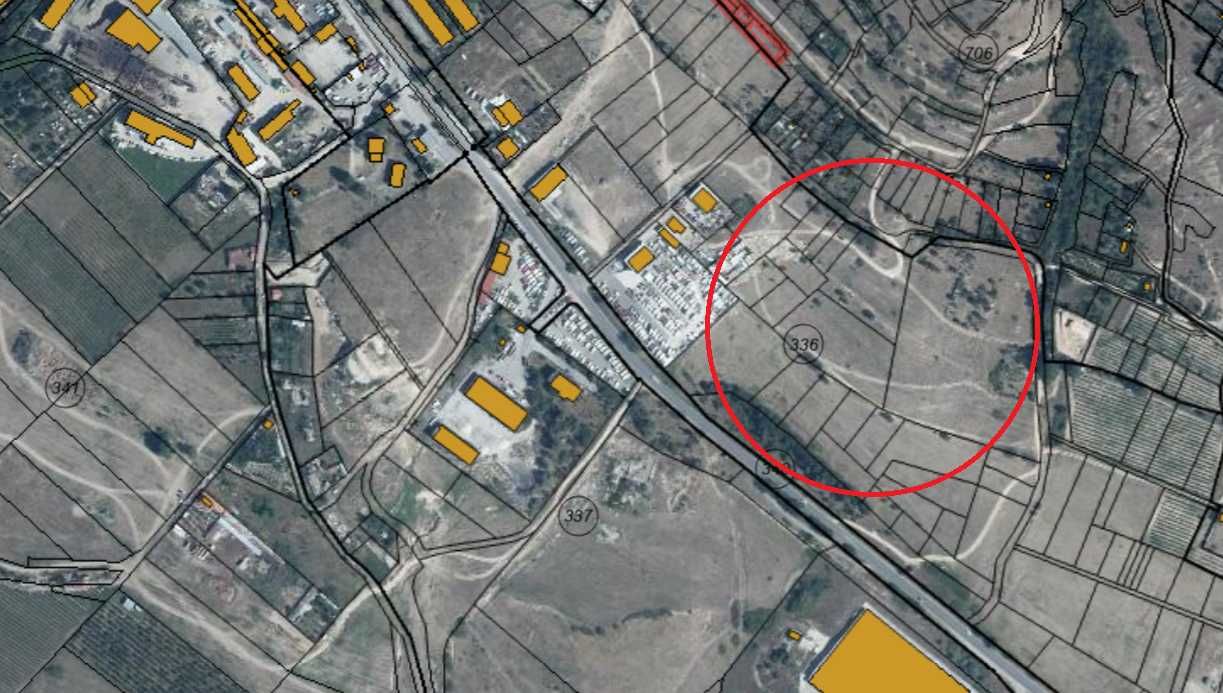 Земеделски имот в Карлово -  кв.м за 8 €/дка - Снимка #1