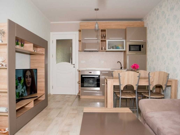 Дава се под наем Двустаен апартамент в Бургас, Сарафово - 65 кв.м за 225 € - Снимка #1