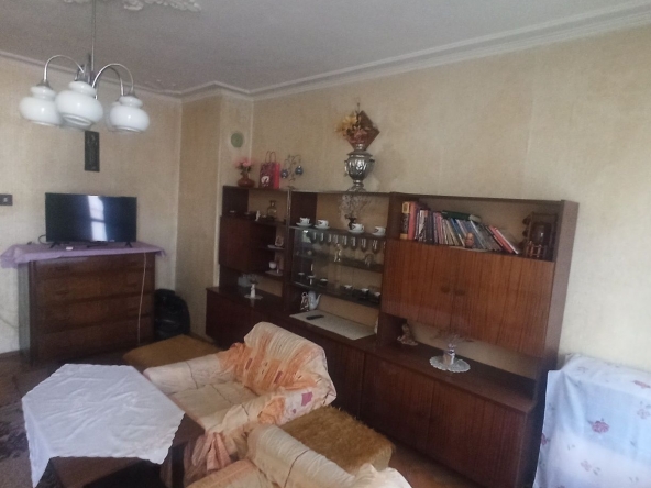Четиристаен апартамент в Казанлък - 120 кв.м за 744 €/кв.м - Снимка #1