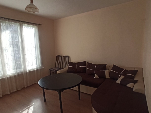 Тристаен апартамент в Казанлък - 90 кв.м за 1049 €/кв.м - Снимка #1