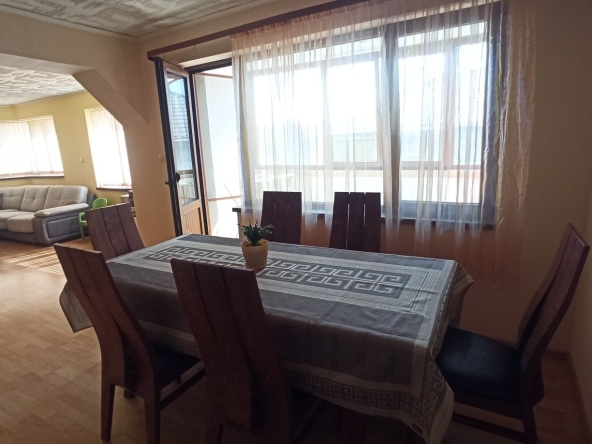Четиристаен апартамент в Казанлък - 127 кв.м за 703 €/кв.м - Снимка #1