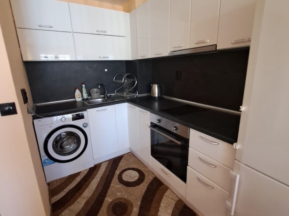 Двустаен апартамент в Варна, Колхозен пазар - 60 кв.м за 1274 €/кв.м - Снимка #1