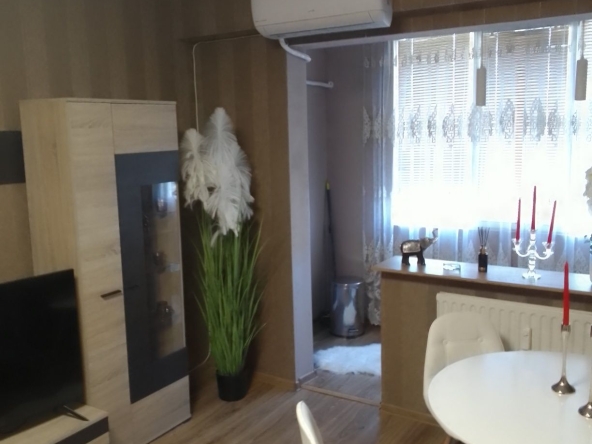 Двустаен апартамент в София, Лозенец - 65 кв.м за 2025 €/кв.м - Снимка #1