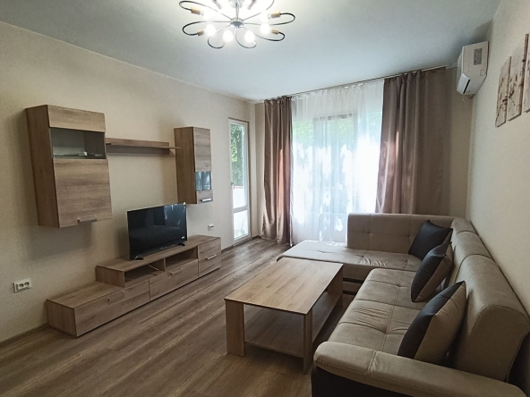 Дава се под наем Четиристаен апартамент в Асеновград - 86 кв.м за 378.93 € - Снимка #1