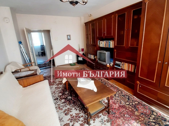 Четиристаен апартамент в Карлово - 93 кв.м за 932 €/кв.м - Снимка #1