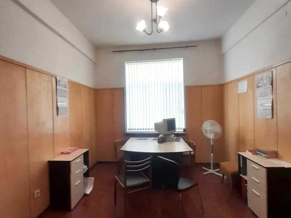 Офис в София, Център - 21 кв.м за 2477 €/кв.м - Снимка #1