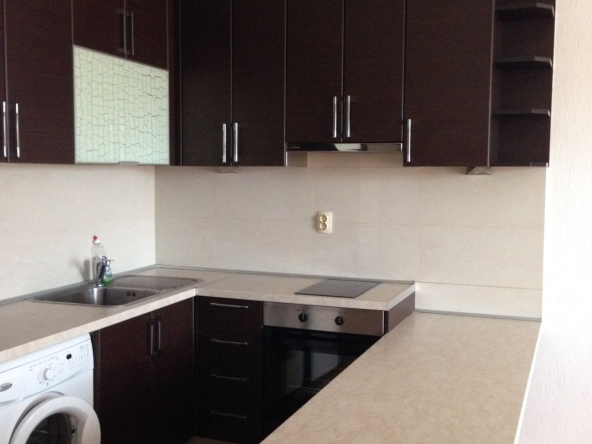 Дава се под наем Двустаен апартамент в Сандански - 65 кв.м за 229.5 € - Снимка #1