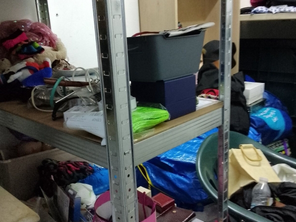 Дава се под наем Магазин в Варна, Зимно кино Тракия - 5 кв.м за 25.5 € - Снимка #1