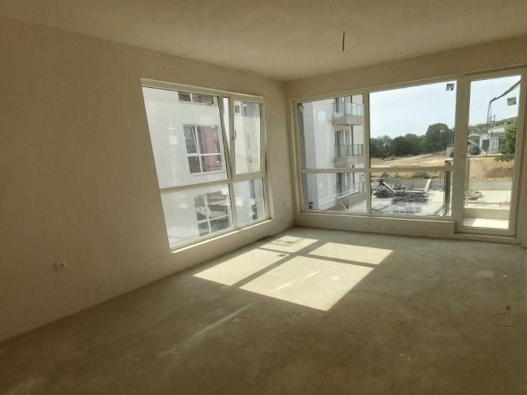Тристаен апартамент в Варна, Виница - 96 кв.м за 1553 €/кв.м - Снимка #1
