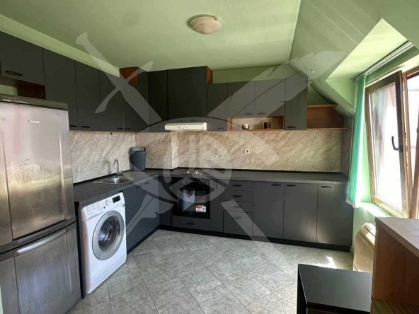 Дава се под наем Четиристаен апартамент в Варна, Бриз - 120 кв.м за 700 € - Снимка #1