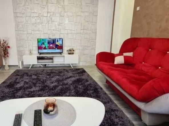 Дава се под наем Едностаен апартамент в Пловдив, Въстанически - 40 кв.м за 178.5 € - Снимка #1