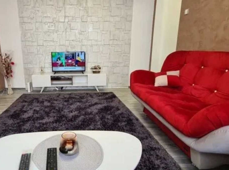 Дава се под наем Едностаен апартамент в Пловдив, Въстанически - 40 кв.м за 178.5 € - Снимка #1