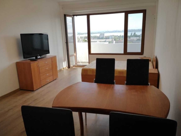 Дава се под наем Двустаен апартамент в Бургас, Славейков - 64 кв.м за 107.1 € - Снимка #1