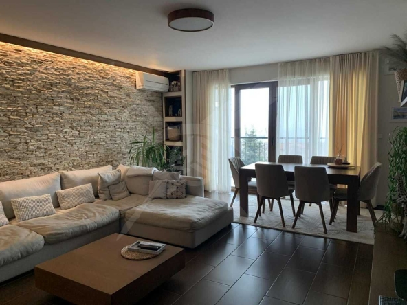 Тристаен апартамент в Варна, Бриз - 98 кв.м за 1536 €/кв.м - Снимка #1