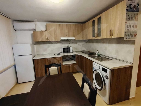 Дава се под наем Двустаен апартамент в Варна, Погреби - 45 кв.м за 300 € - Снимка #1