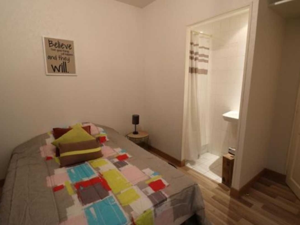Дава се под наем Тристаен апартамент в Пловдив, Център - 84 кв.м за 285.6 € - Снимка #1
