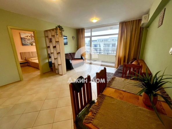 Двустаен апартамент в к.к. Слънчев бряг - 70 кв.м за 576 €/кв.м - Снимка #1