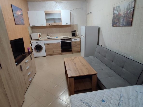 Дава се под наем Едностаен апартамент в Пловдив, Индустриална зона - Юг - 35 кв.м за 255 € - Снимка #1